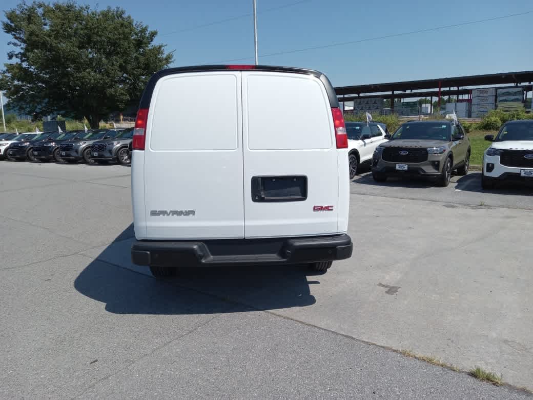 2026 GMC Savana Cargo 2500
