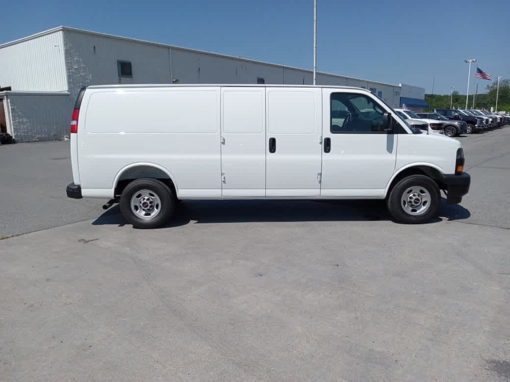 2026 GMC Savana Cargo 2500