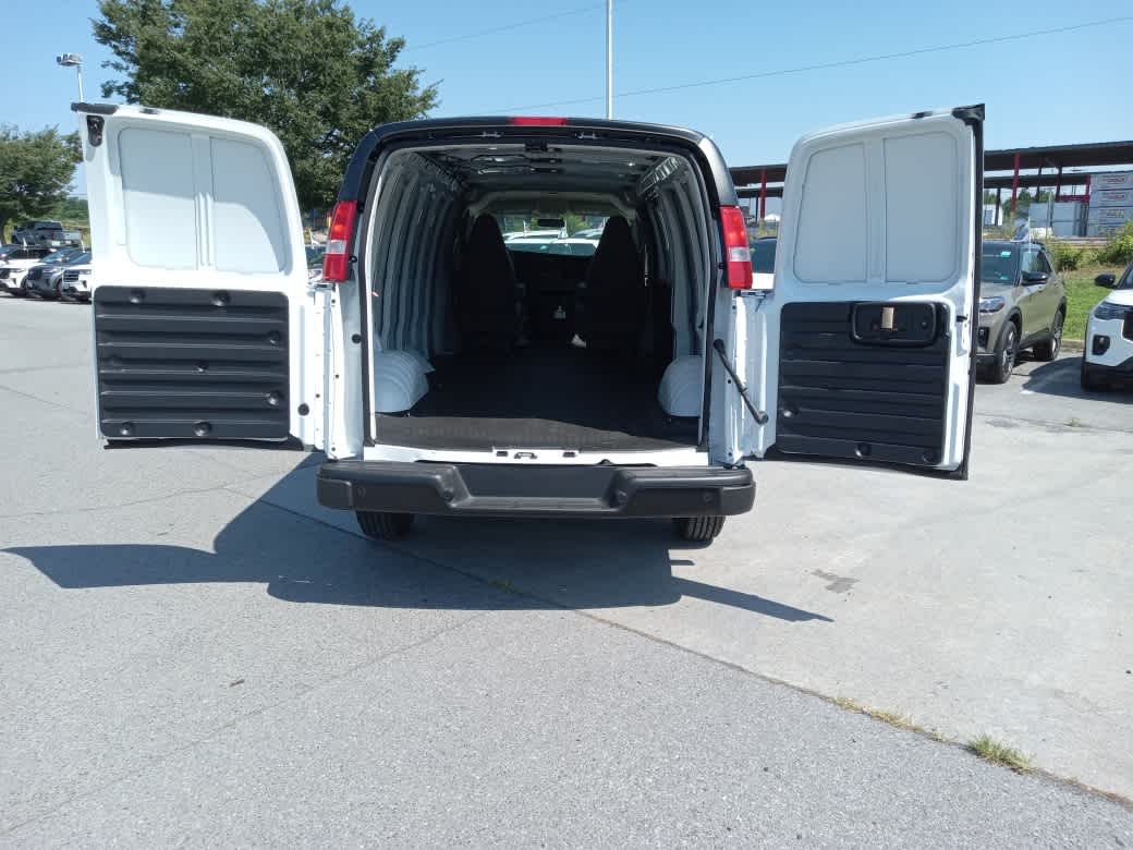 2026 GMC Savana Cargo 2500