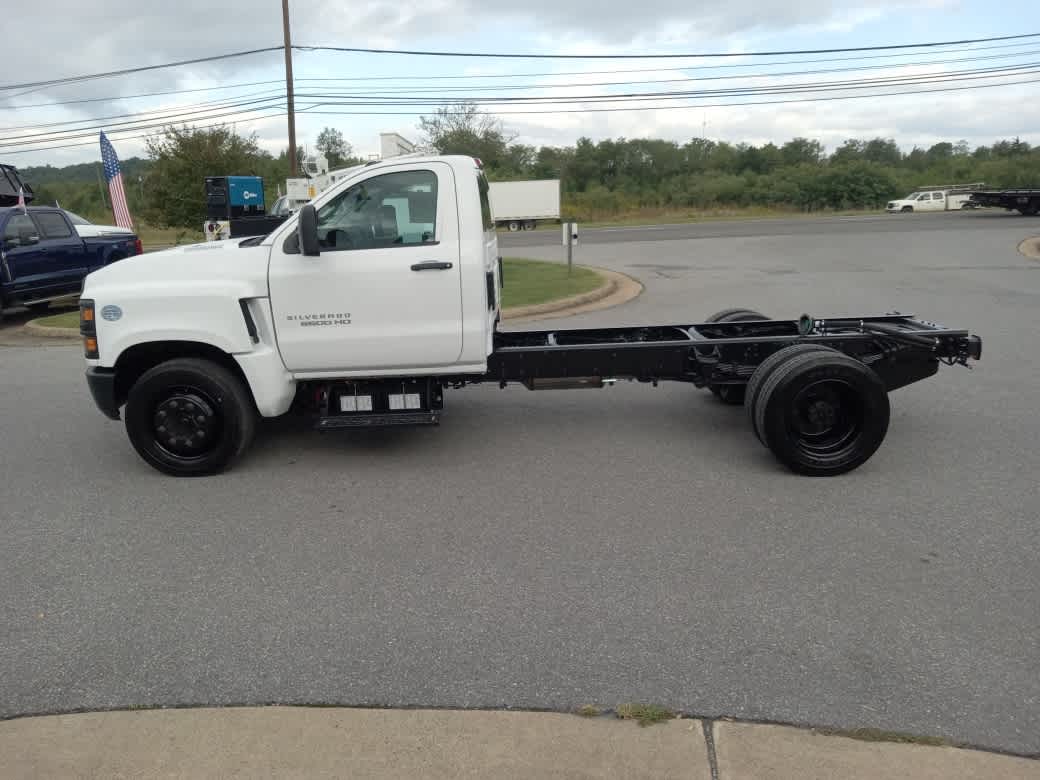 2023 Chevrolet Silverado MD WT