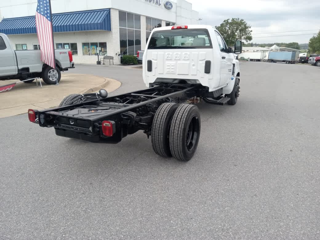 2023 Chevrolet Silverado MD WT