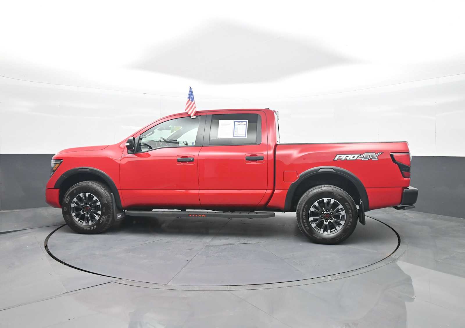 2024 Nissan TITAN PRO-4X