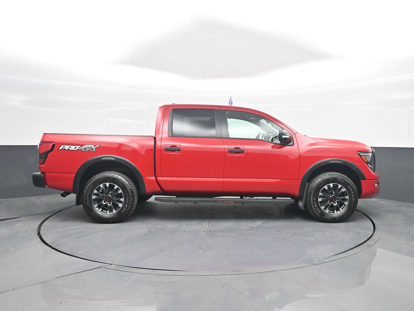 2024 Nissan TITAN PRO-4X