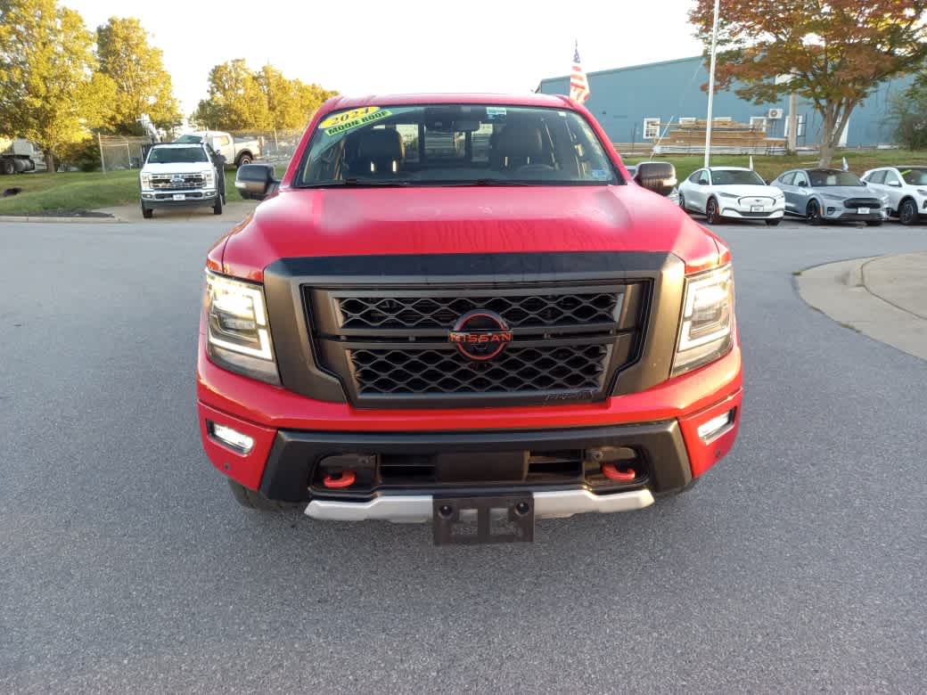2024 Nissan TITAN PRO-4X
