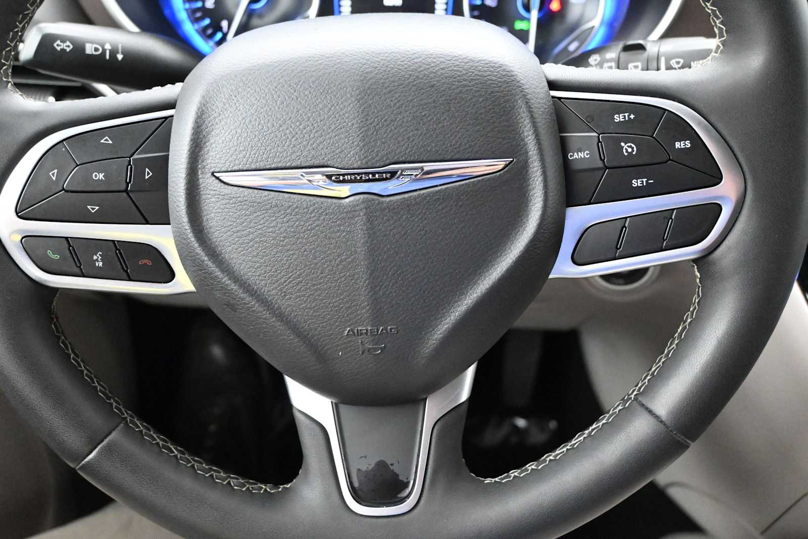 2024 Chrysler Voyager LX