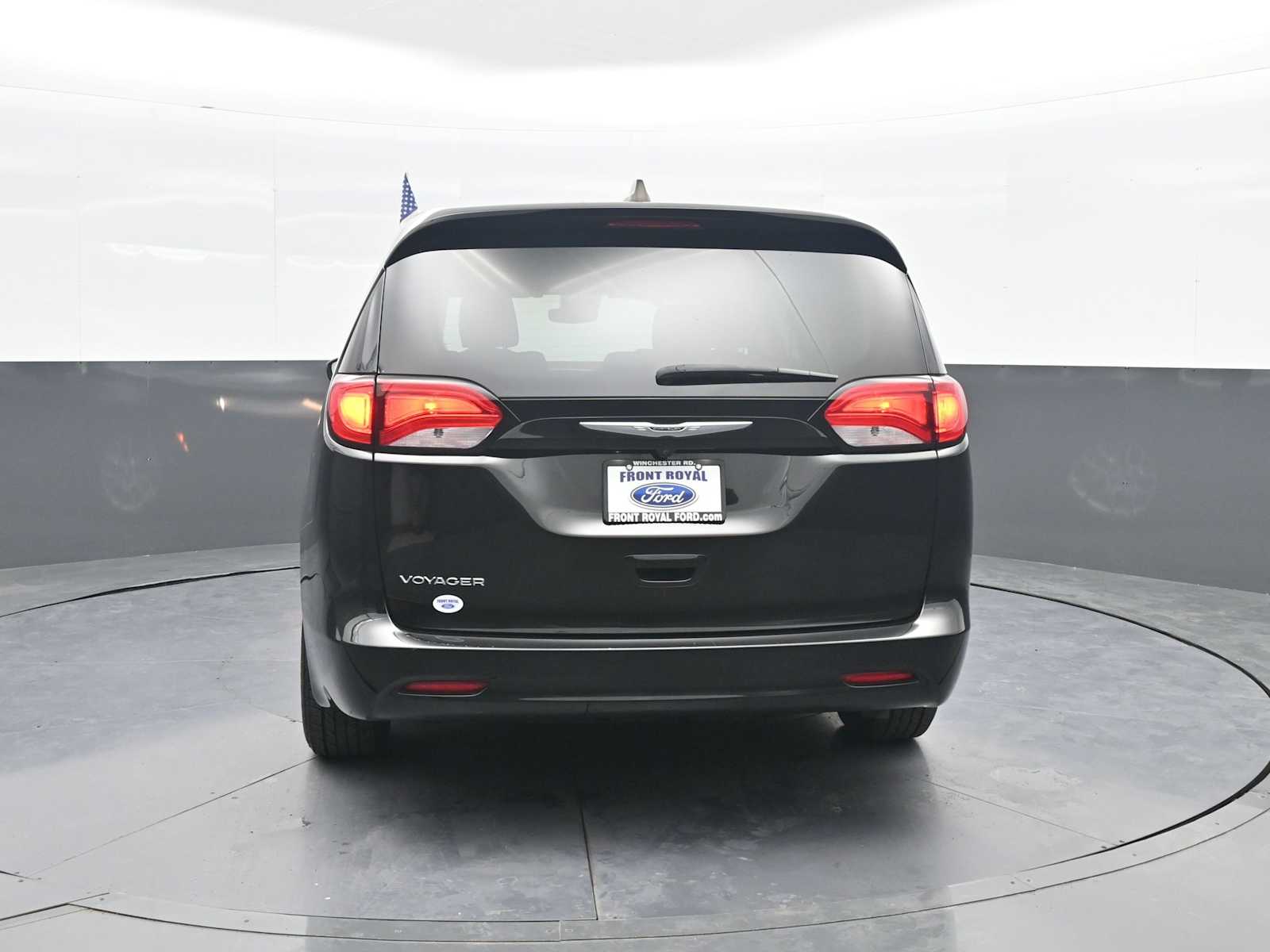 2024 Chrysler Voyager LX