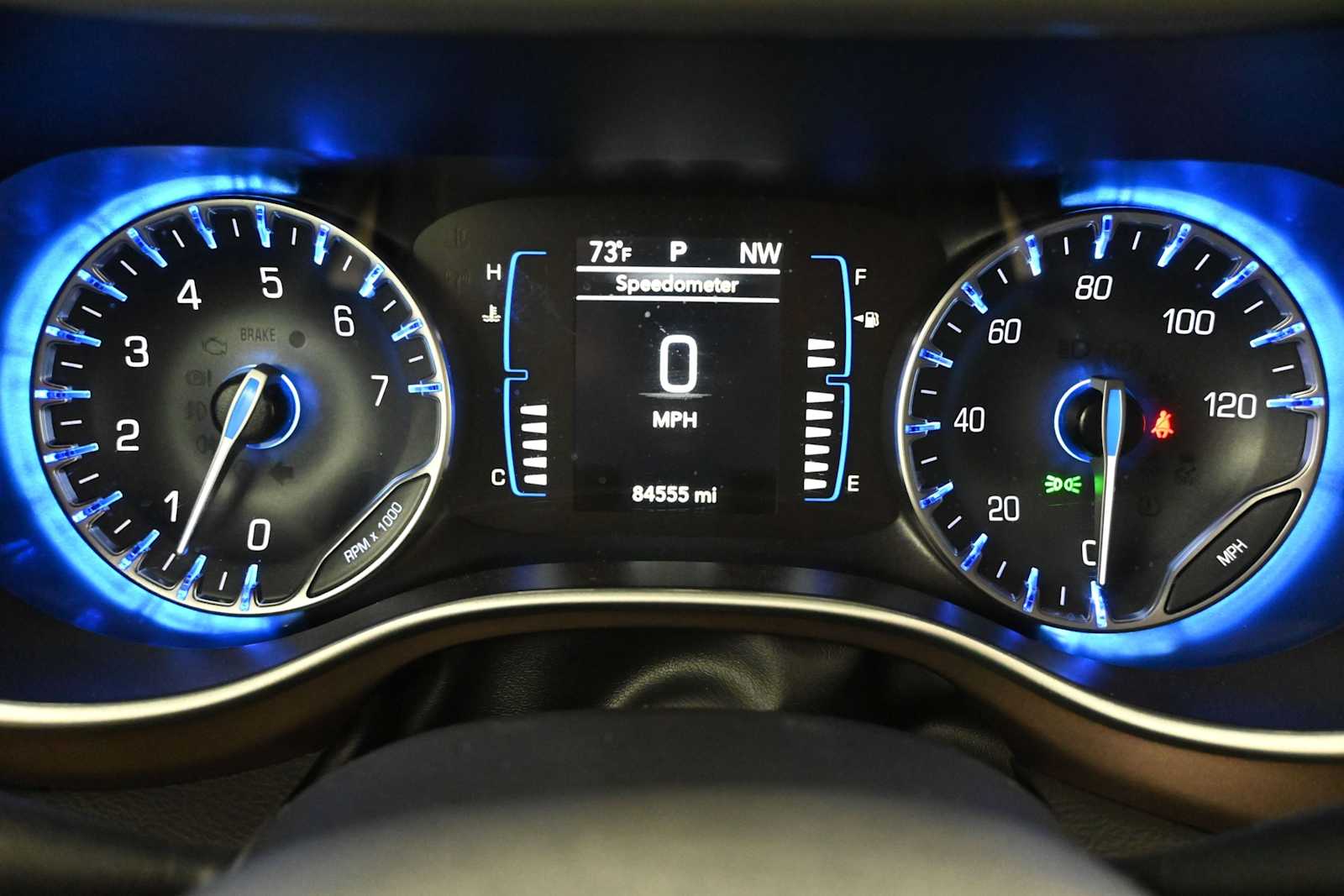 2024 Chrysler Voyager LX