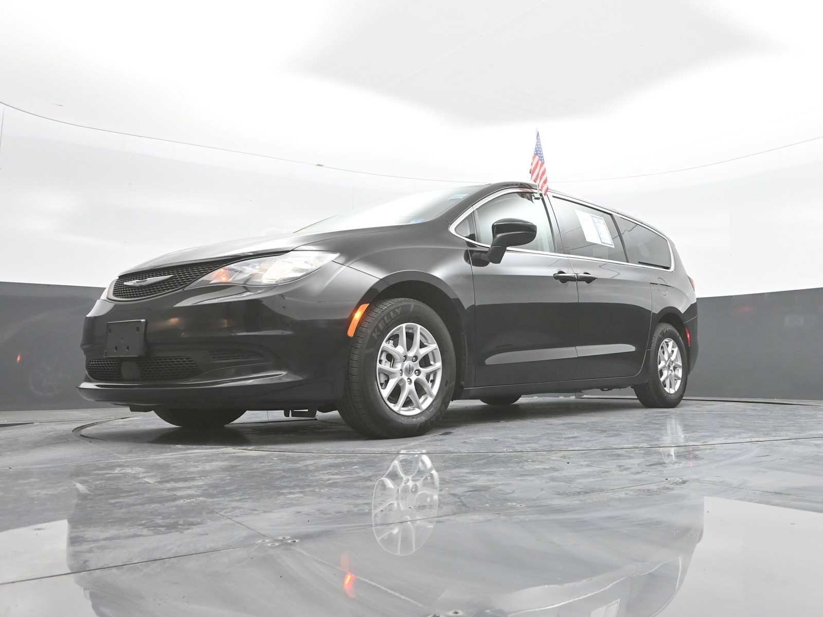 2024 Chrysler Voyager LX