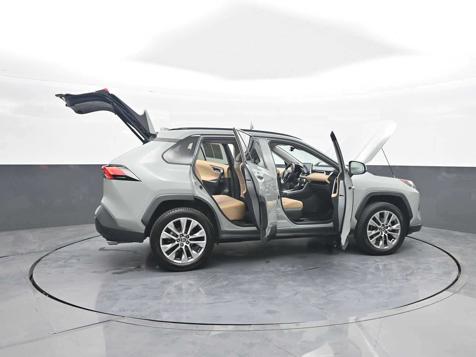 2022 Toyota RAV4 XLE Premium