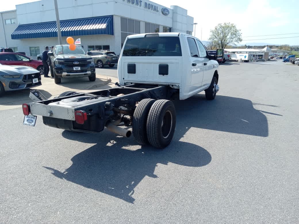 2022 Ram 3500 Chassis Tradesman/SLT/Laramie/Limited