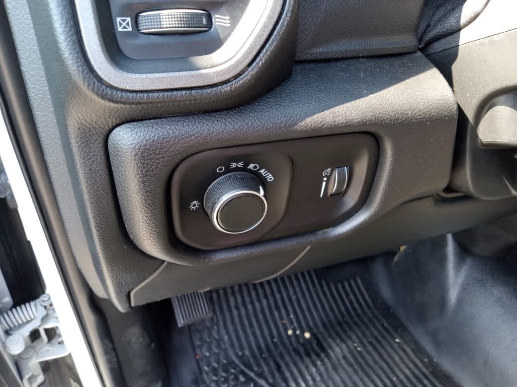 2022 Ram 3500 Chassis Tradesman/SLT/Laramie/Limited