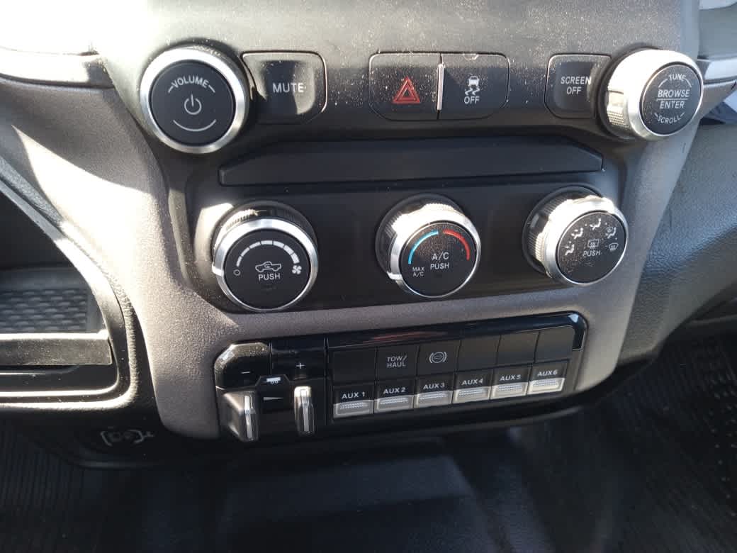 2022 Ram 3500 Chassis Tradesman/SLT/Laramie/Limited