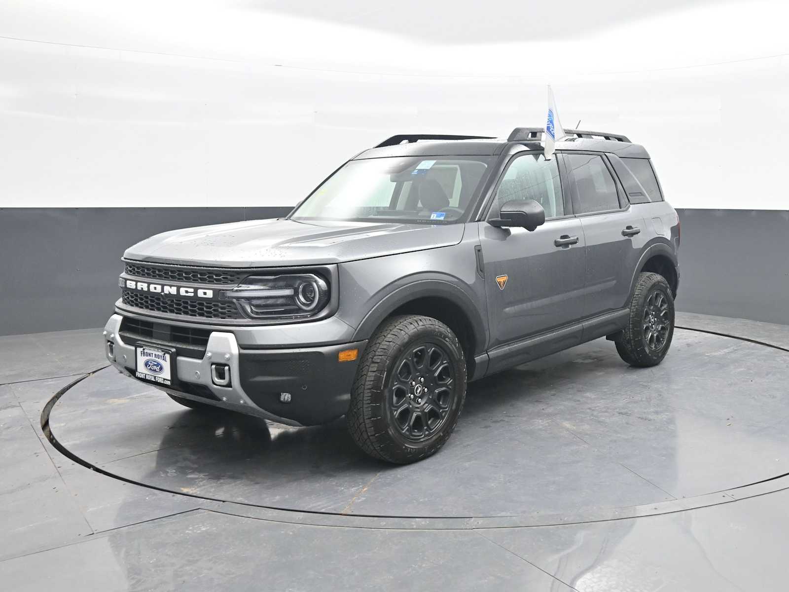 View vehicle photo 4