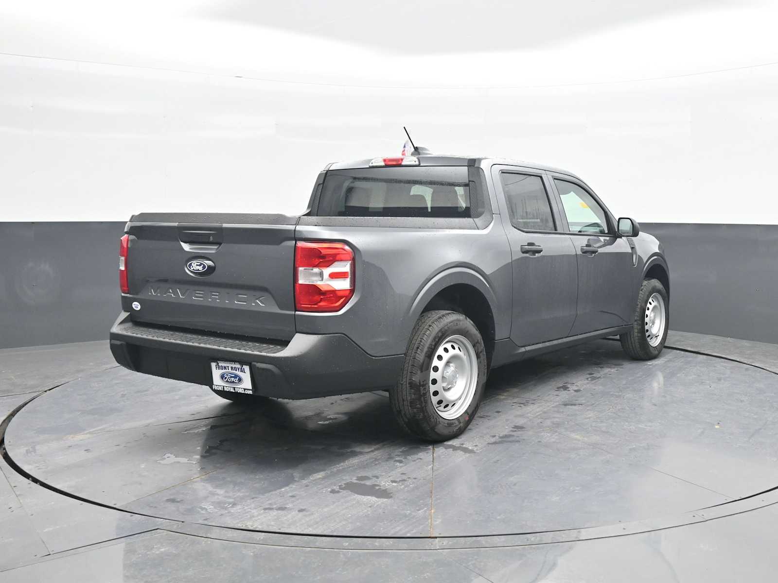 View vehicle photo 7