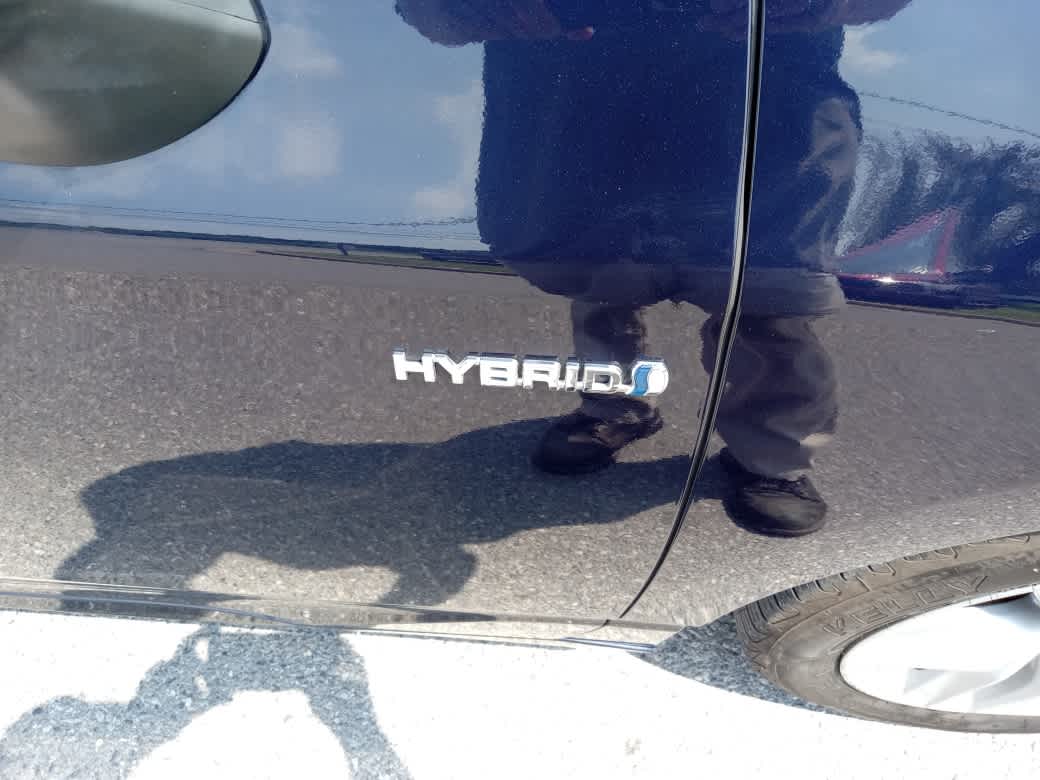 2021 Toyota Avalon XLE Hybrid