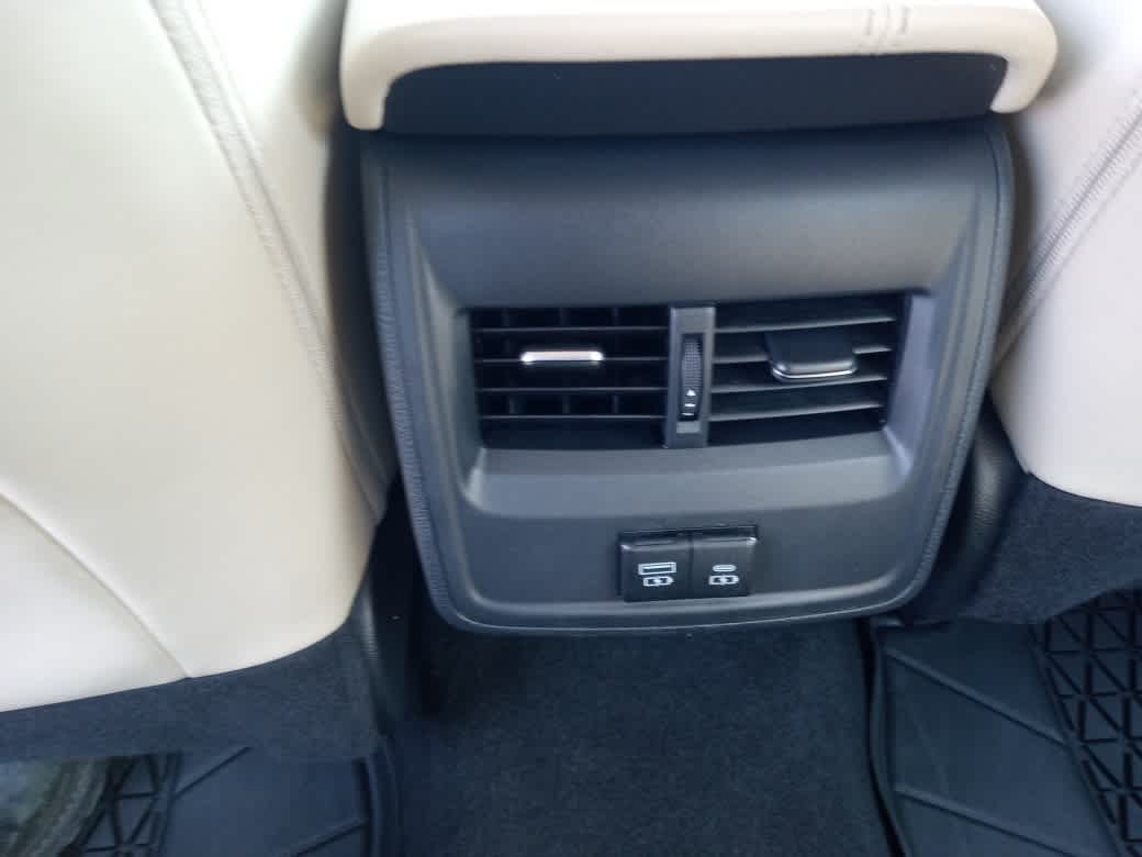 2021 Toyota Avalon XLE Hybrid