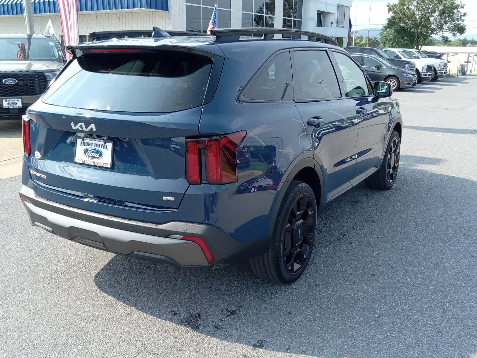 2024 Kia Sorento X-Line EX