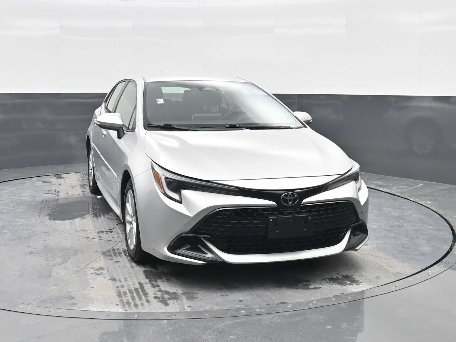 2024 Toyota Corolla Hatchback SE