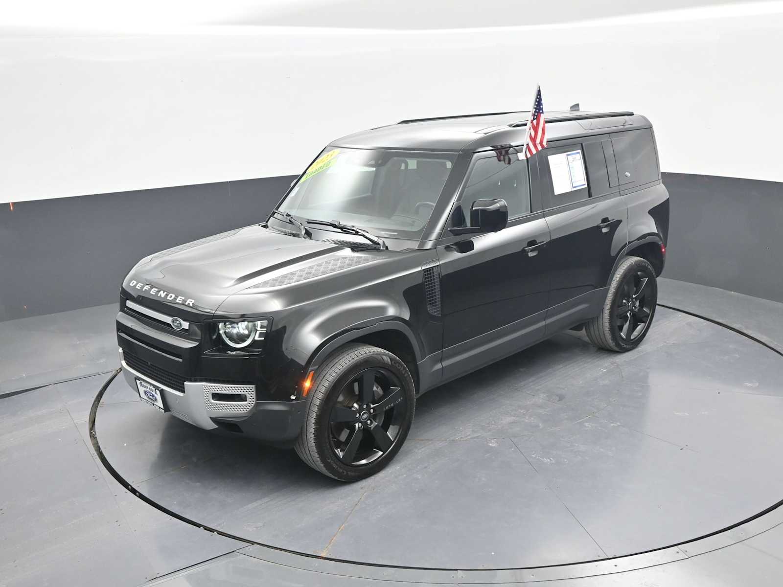 2023 Land Rover Defender 110 SE