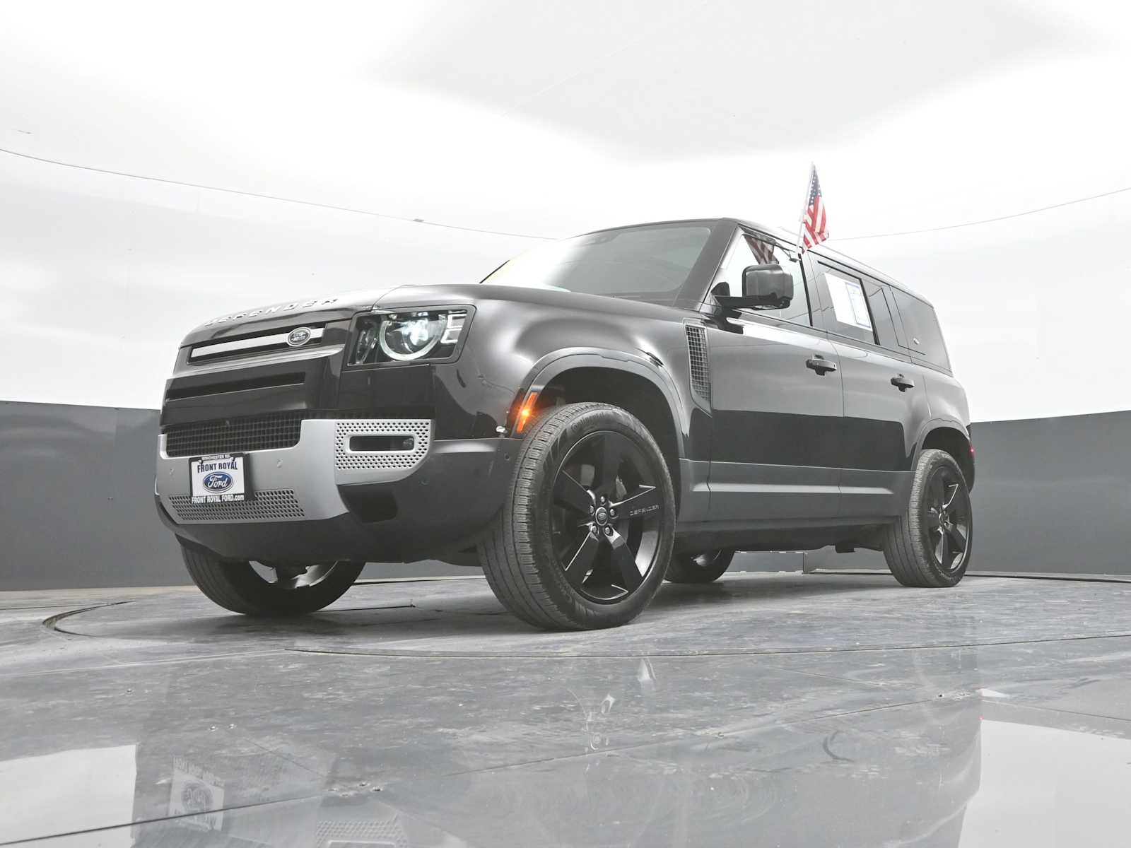 2023 Land Rover Defender 110 SE