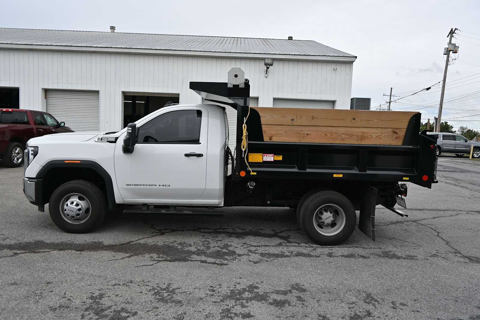 2024 GMC Sierra 3500HD Chassis Pro