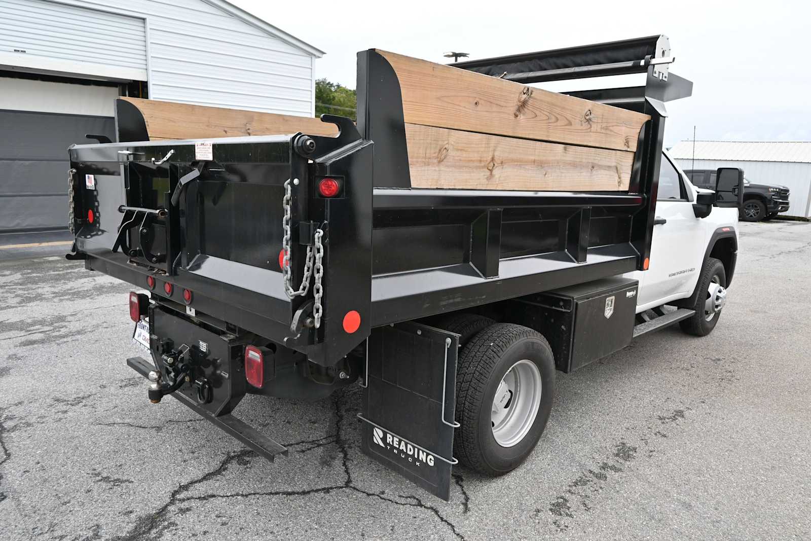 2024 GMC Sierra 3500HD Chassis Pro