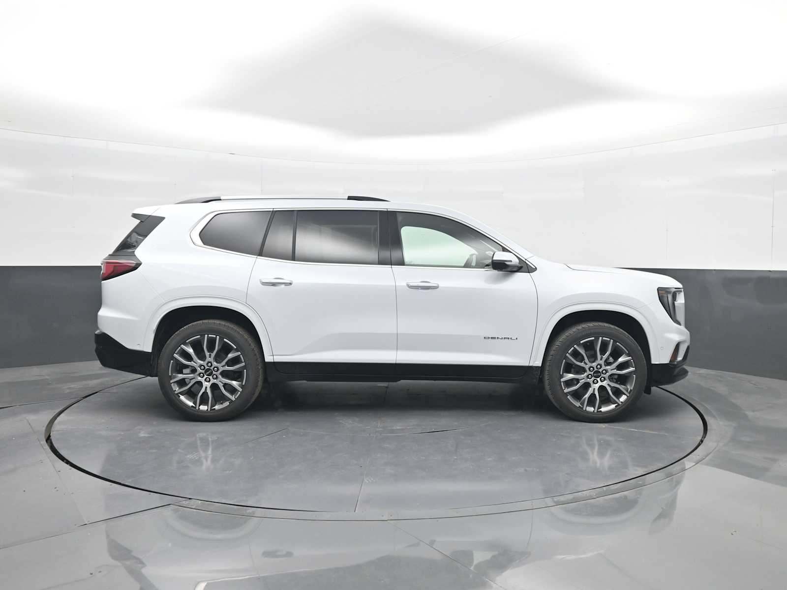 2027 GMC Acadia Denali Ultimate