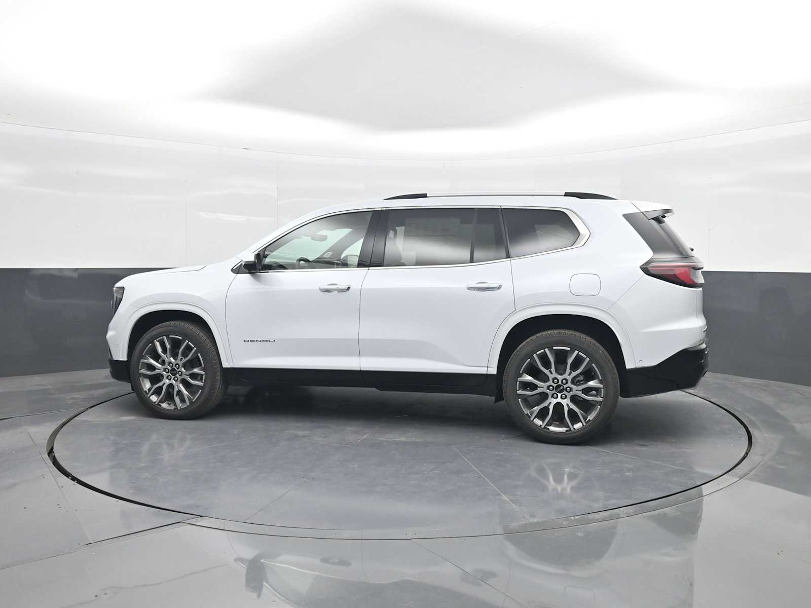 2027 GMC Acadia Denali Ultimate