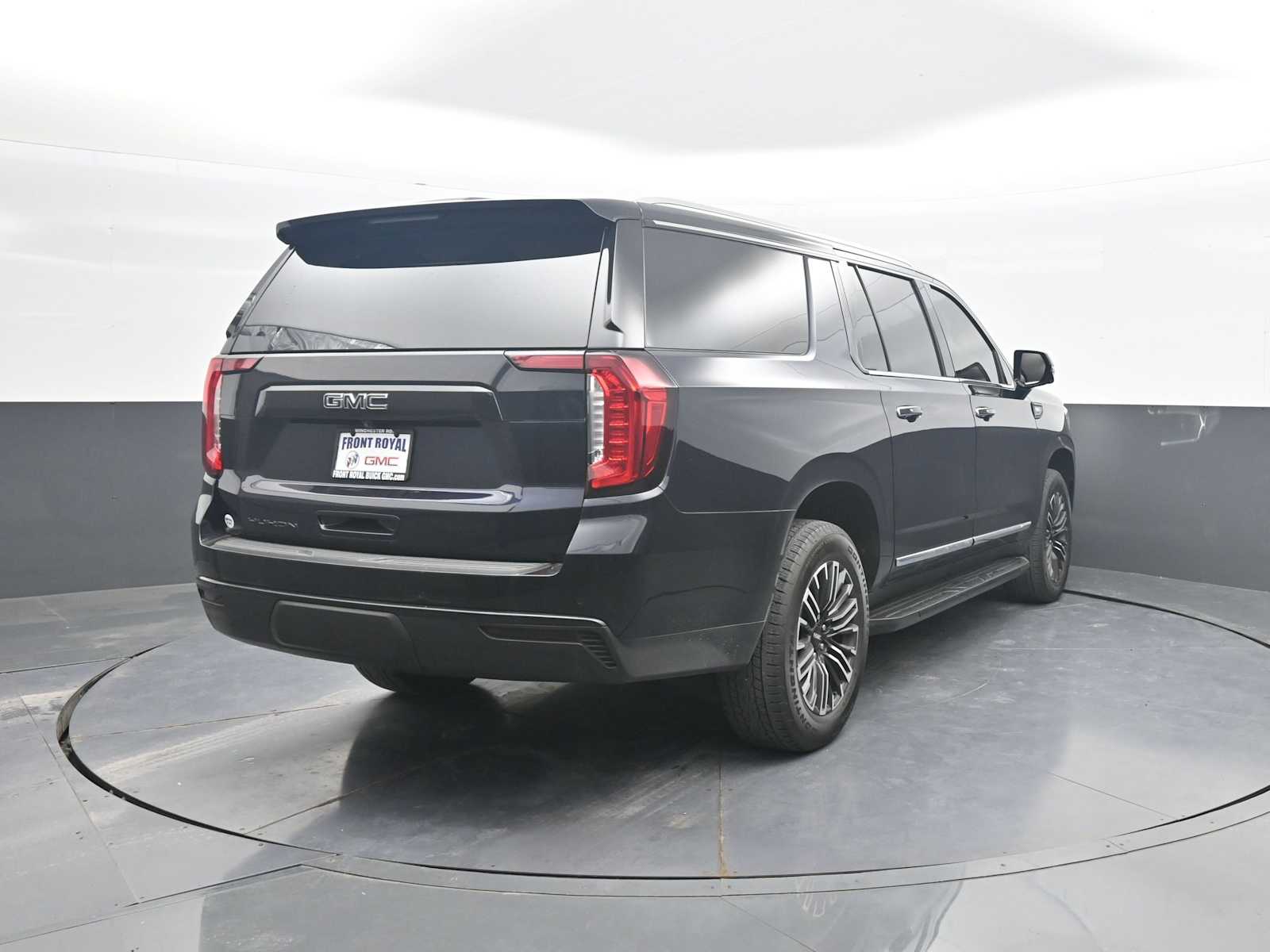 2024 GMC Yukon XL SLT