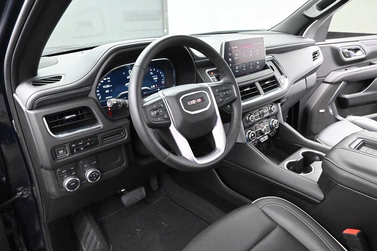 2024 GMC Yukon XL SLT