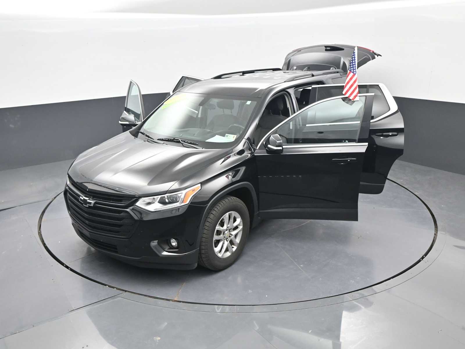 2020 Chevrolet Traverse AWD LT Cloth