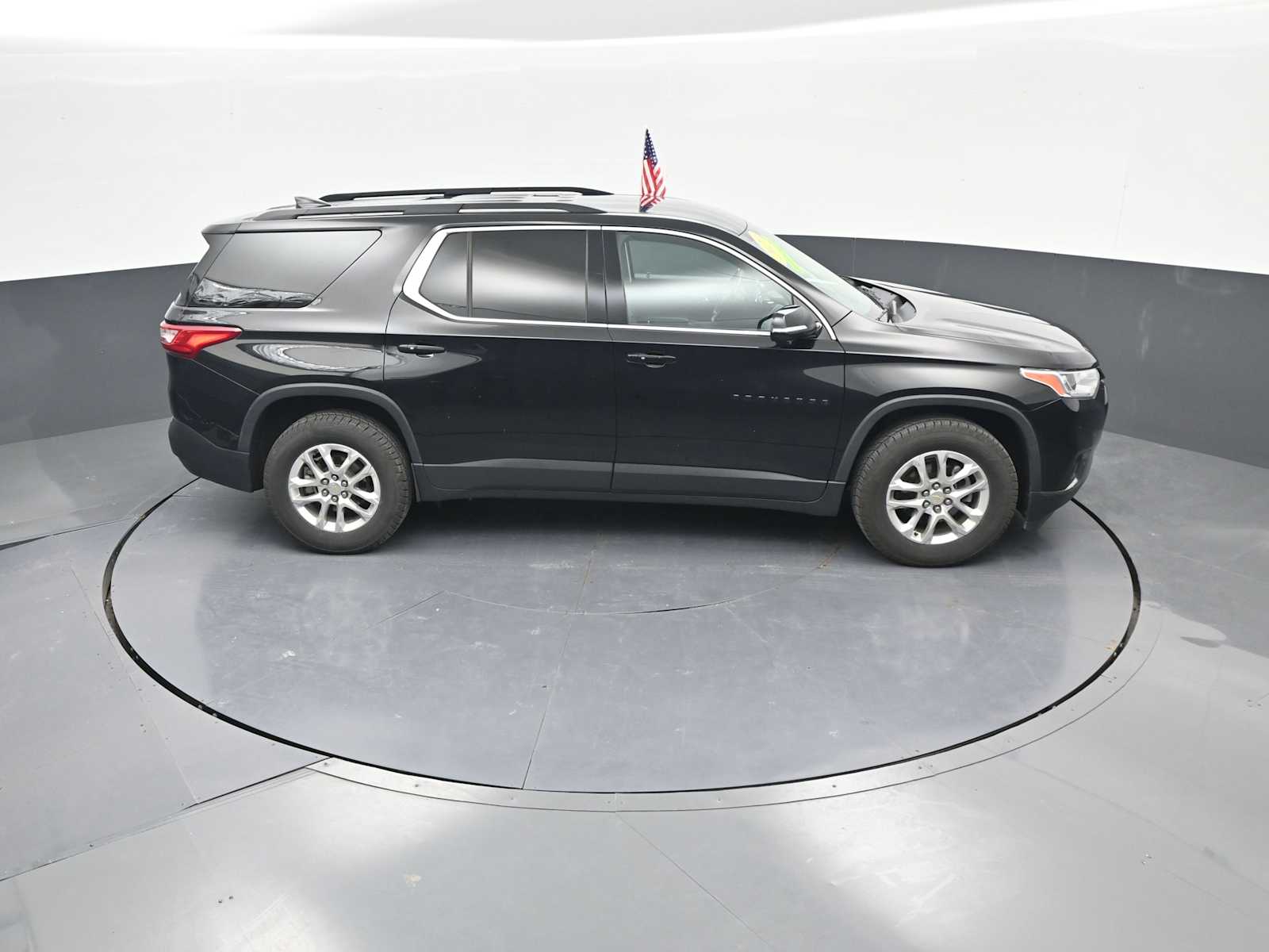 2020 Chevrolet Traverse AWD LT Cloth