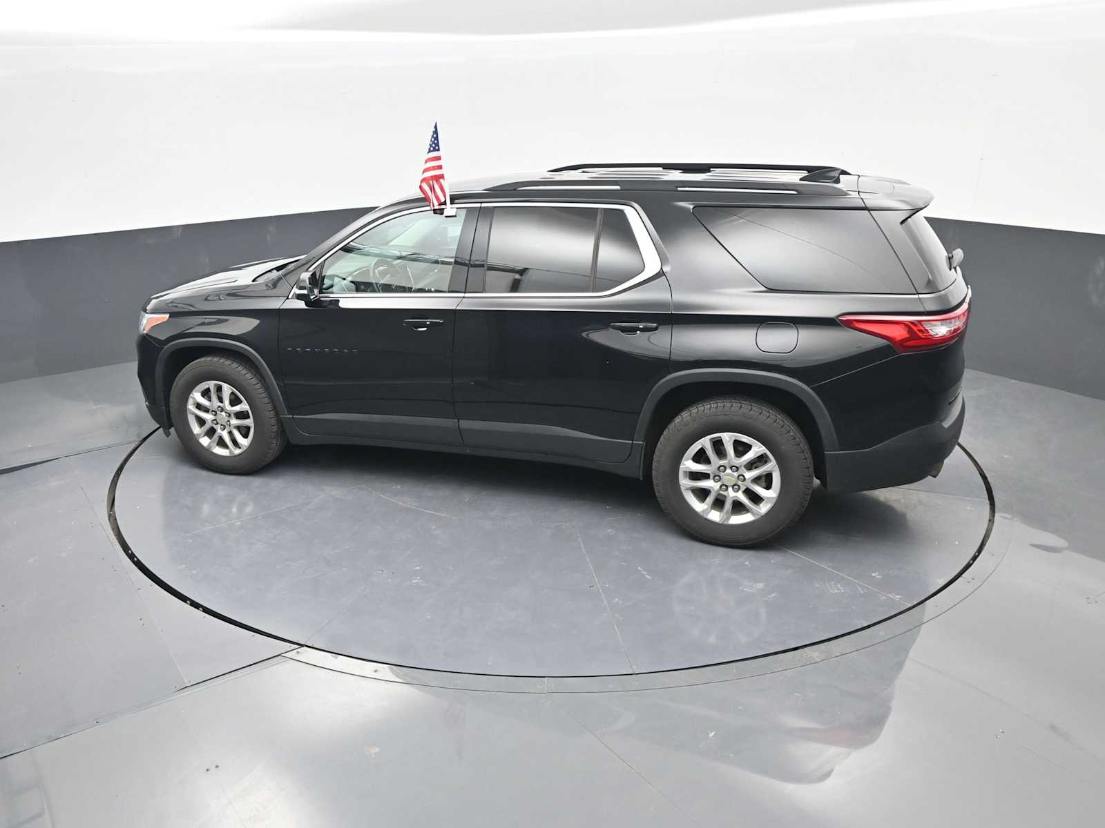 2020 Chevrolet Traverse AWD LT Cloth