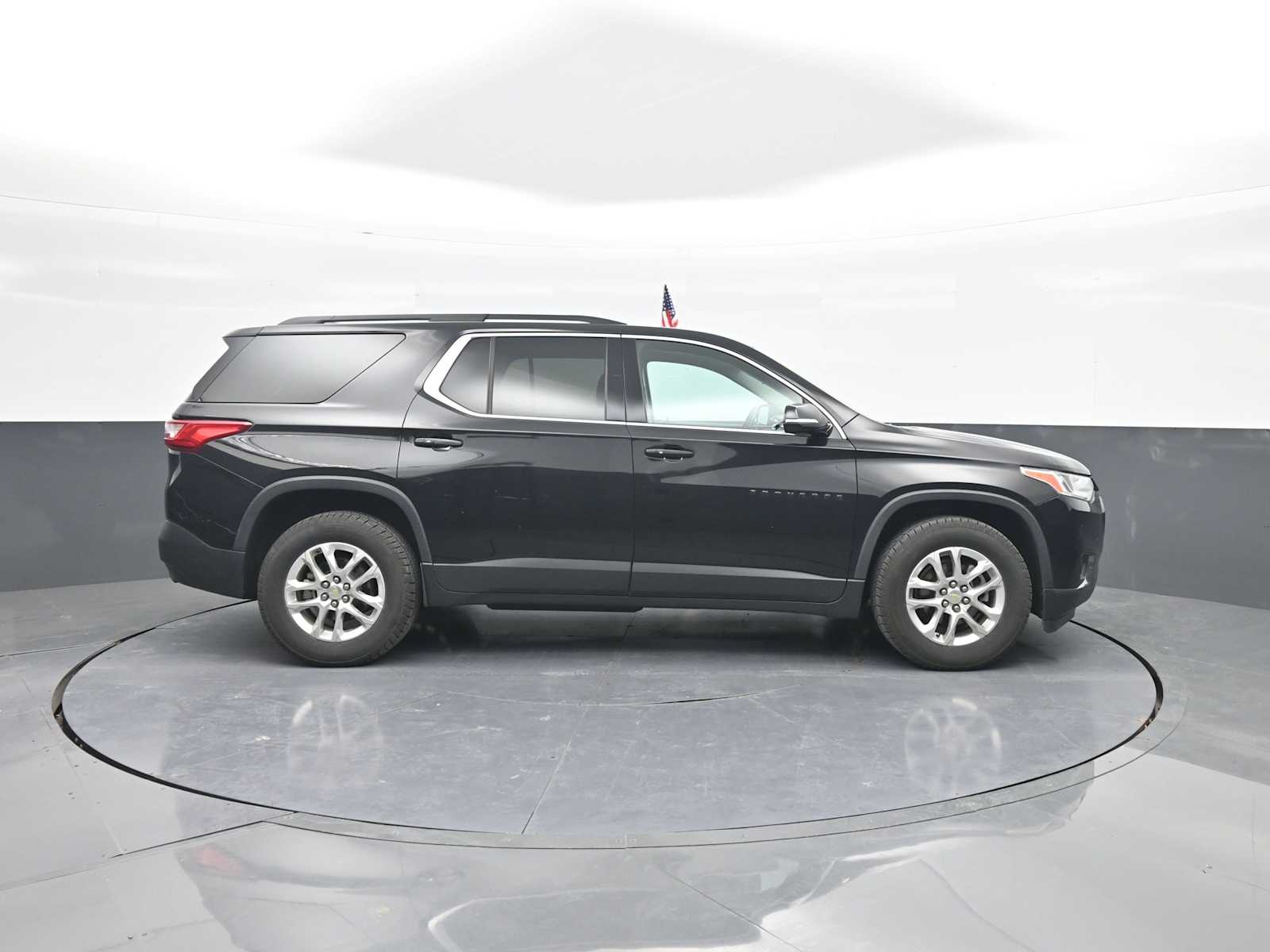 2020 Chevrolet Traverse AWD LT Cloth