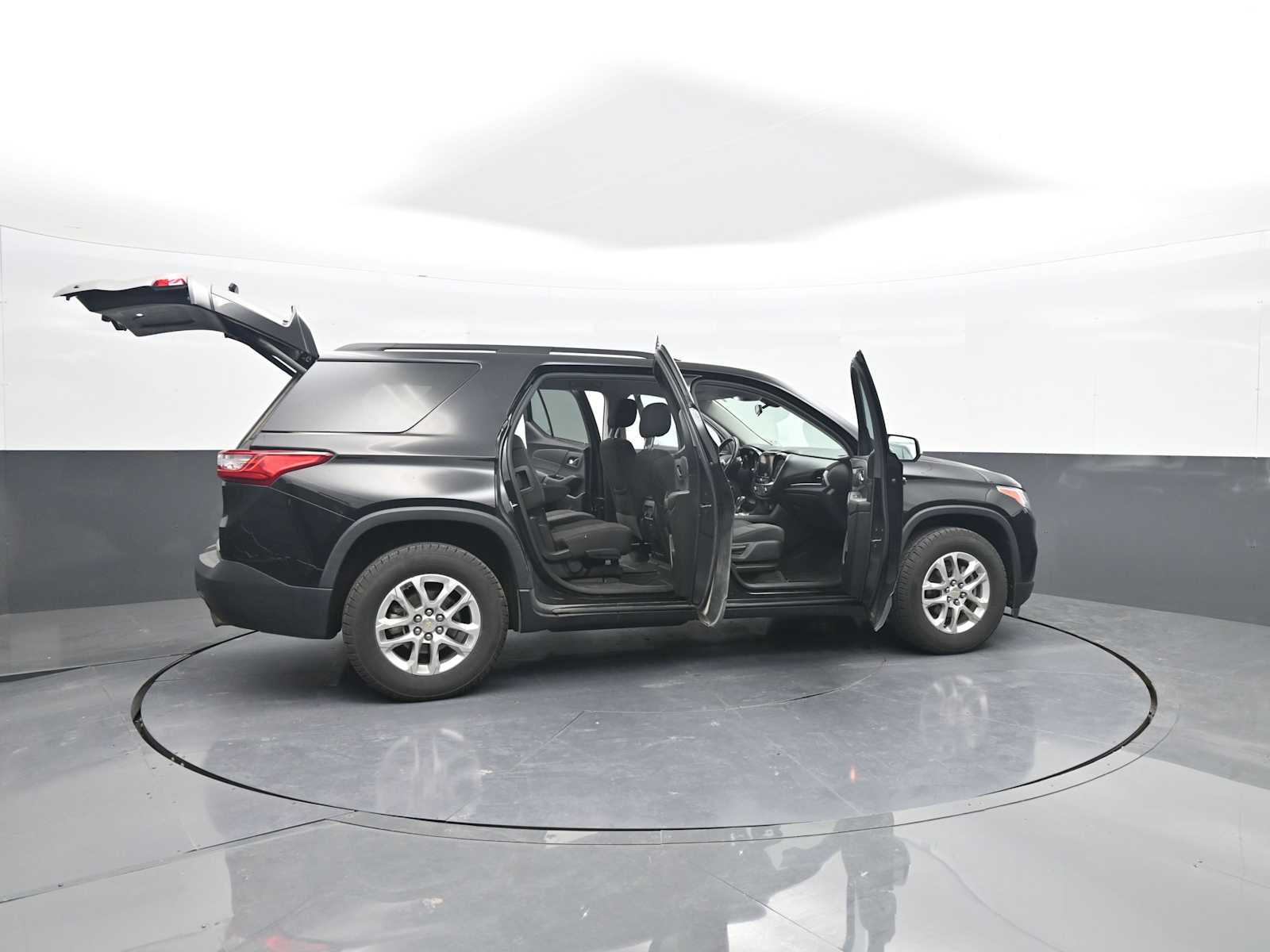 2020 Chevrolet Traverse AWD LT Cloth