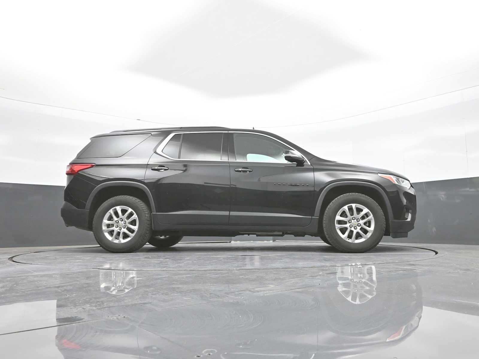2020 Chevrolet Traverse AWD LT Cloth