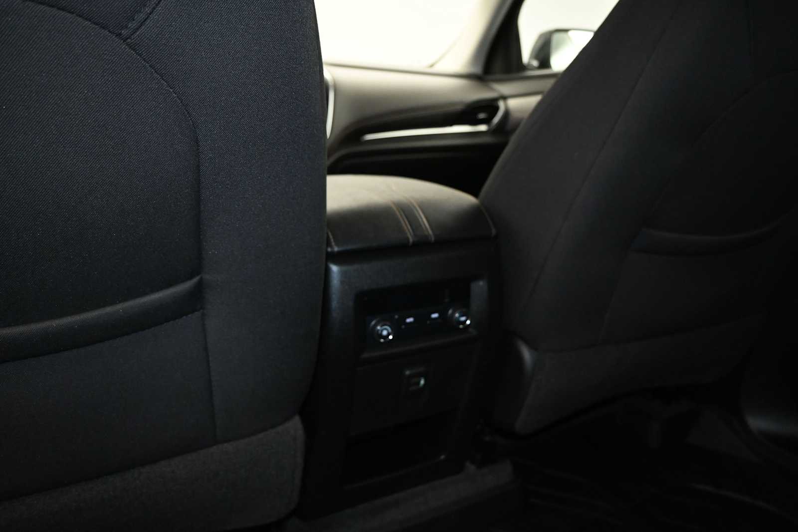 2020 Chevrolet Traverse AWD LT Cloth