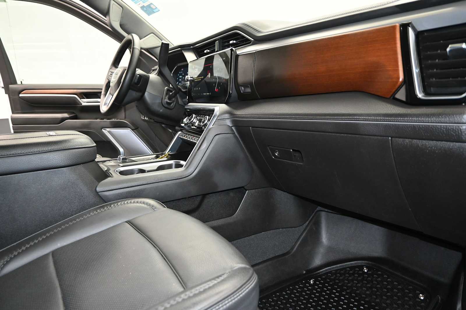 2024 GMC Sierra 3500HD Denali