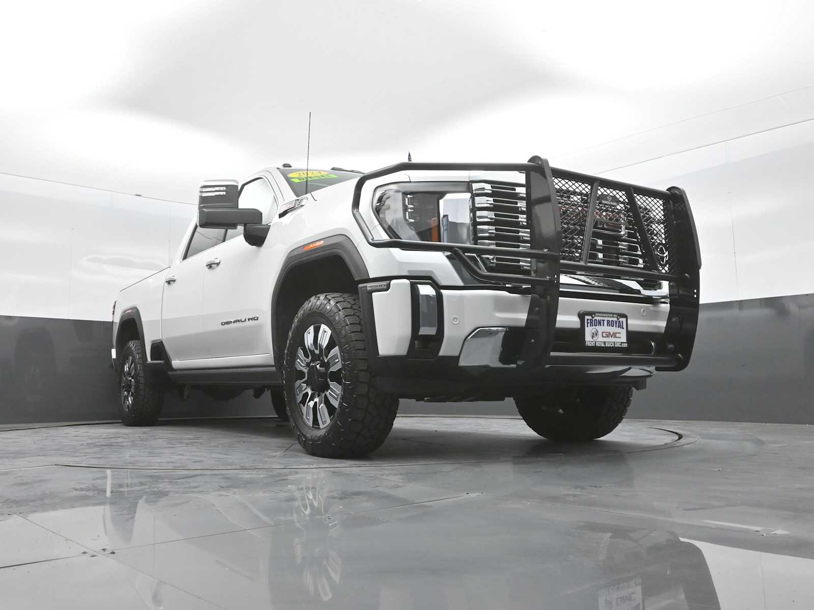 2024 GMC Sierra 3500HD Denali