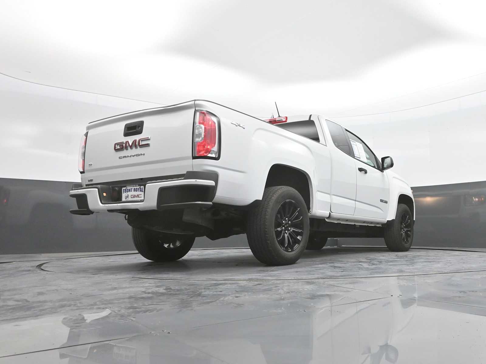 2022 GMC Canyon Elevation Standard
