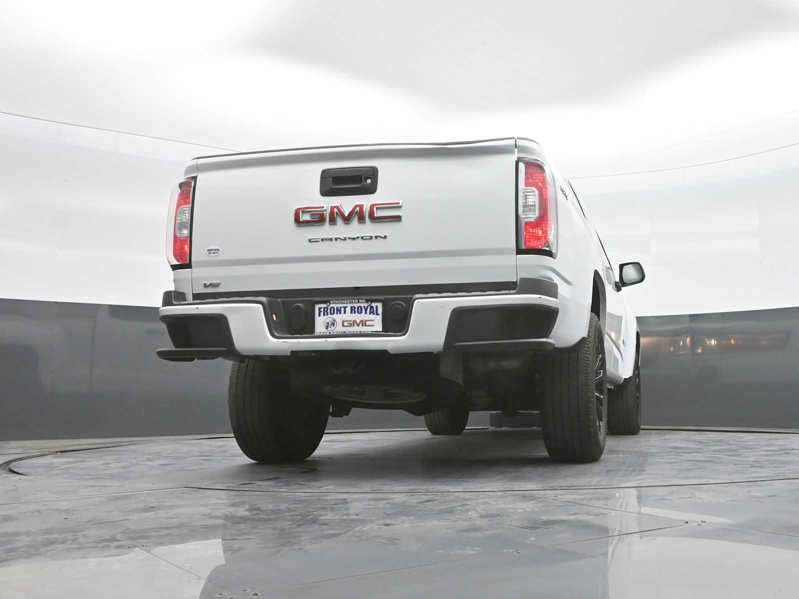 2022 GMC Canyon Elevation Standard