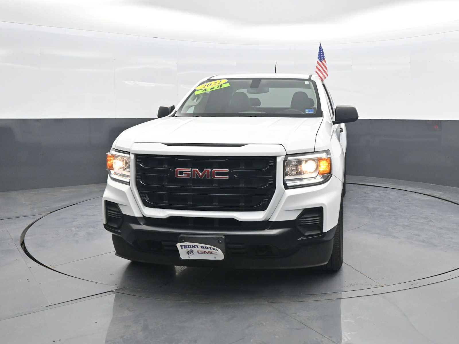 2022 GMC Canyon Elevation Standard