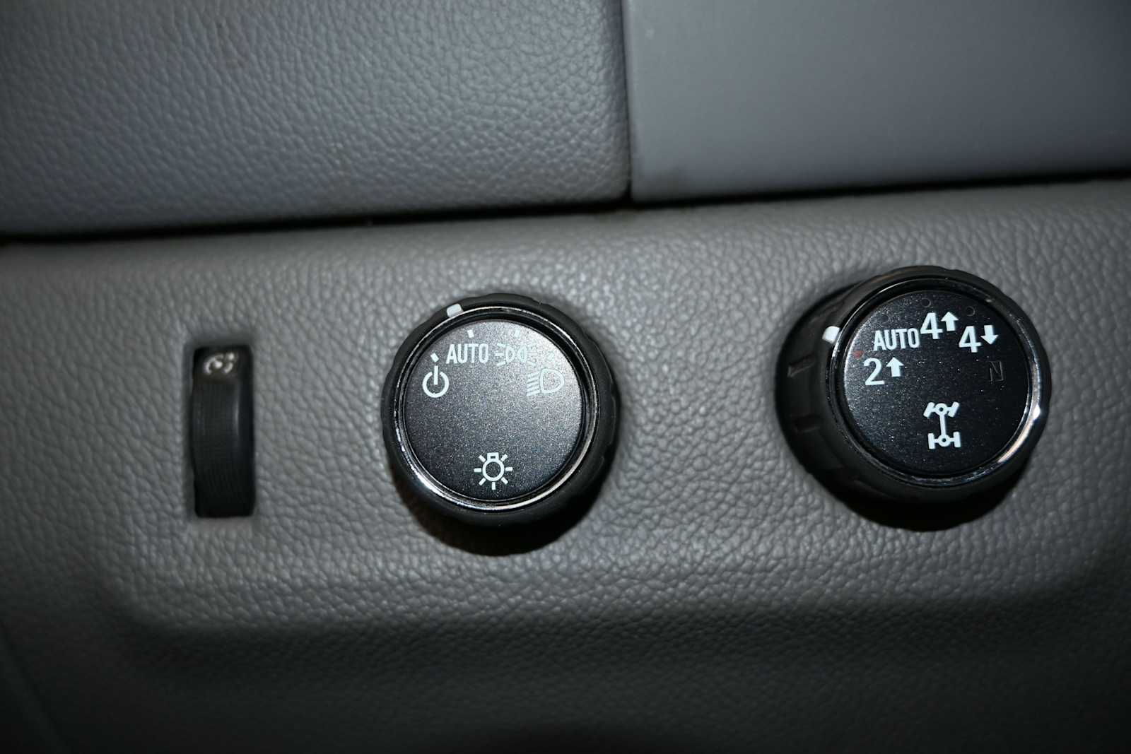 2022 GMC Canyon Elevation Standard