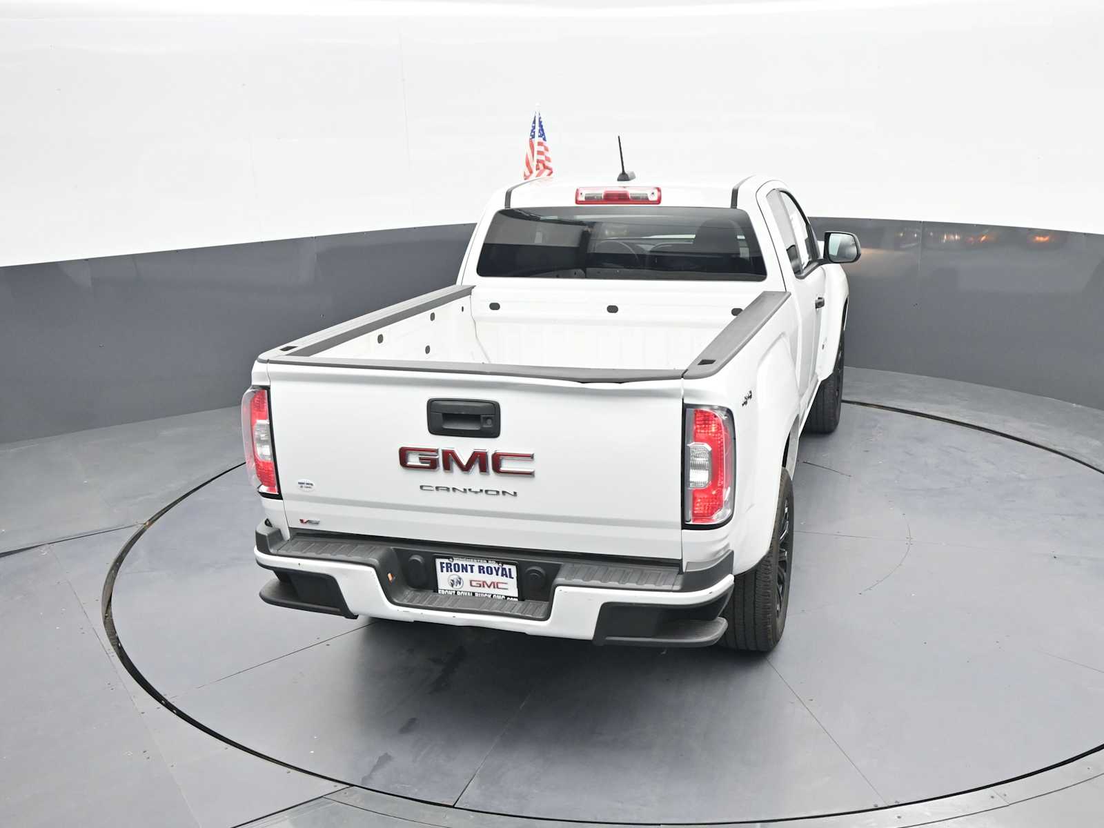2022 GMC Canyon Elevation Standard