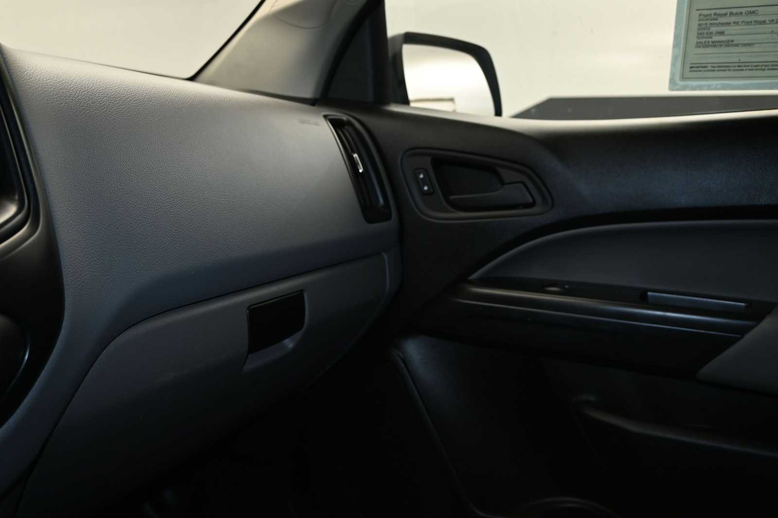 2022 GMC Canyon Elevation Standard
