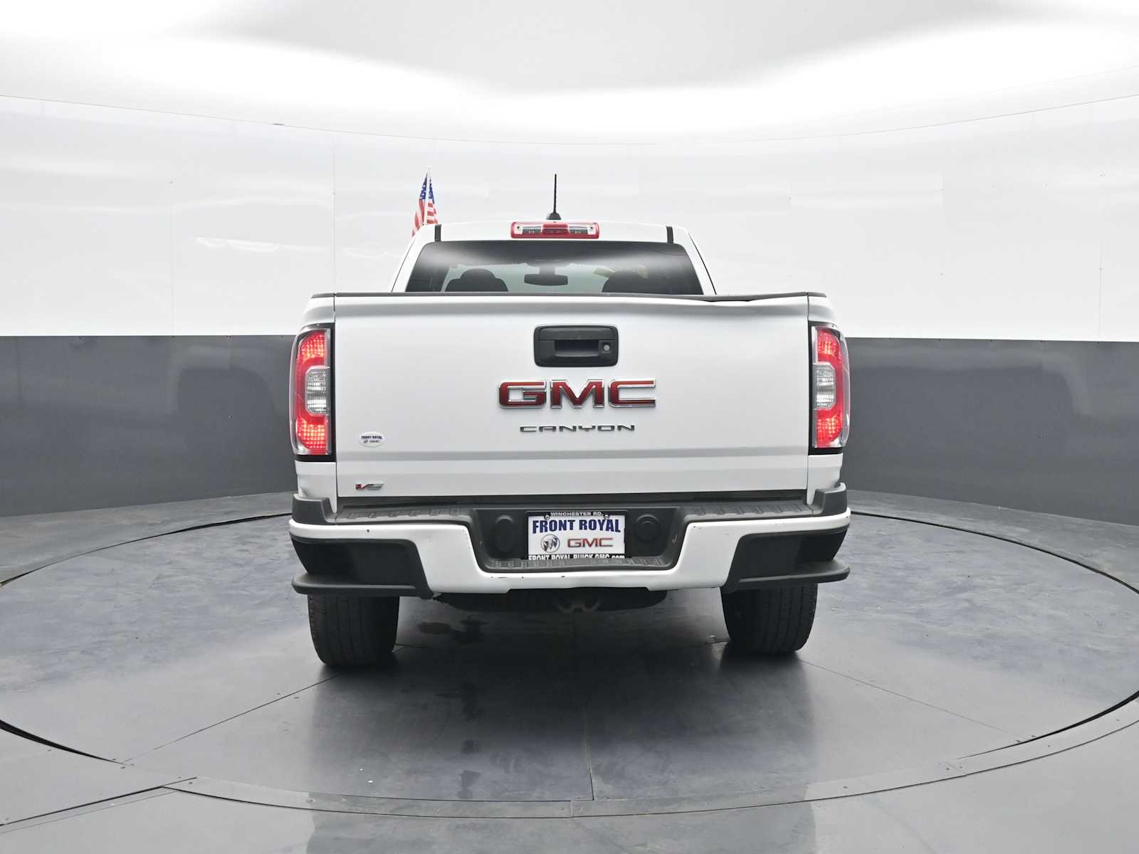 2022 GMC Canyon Elevation Standard