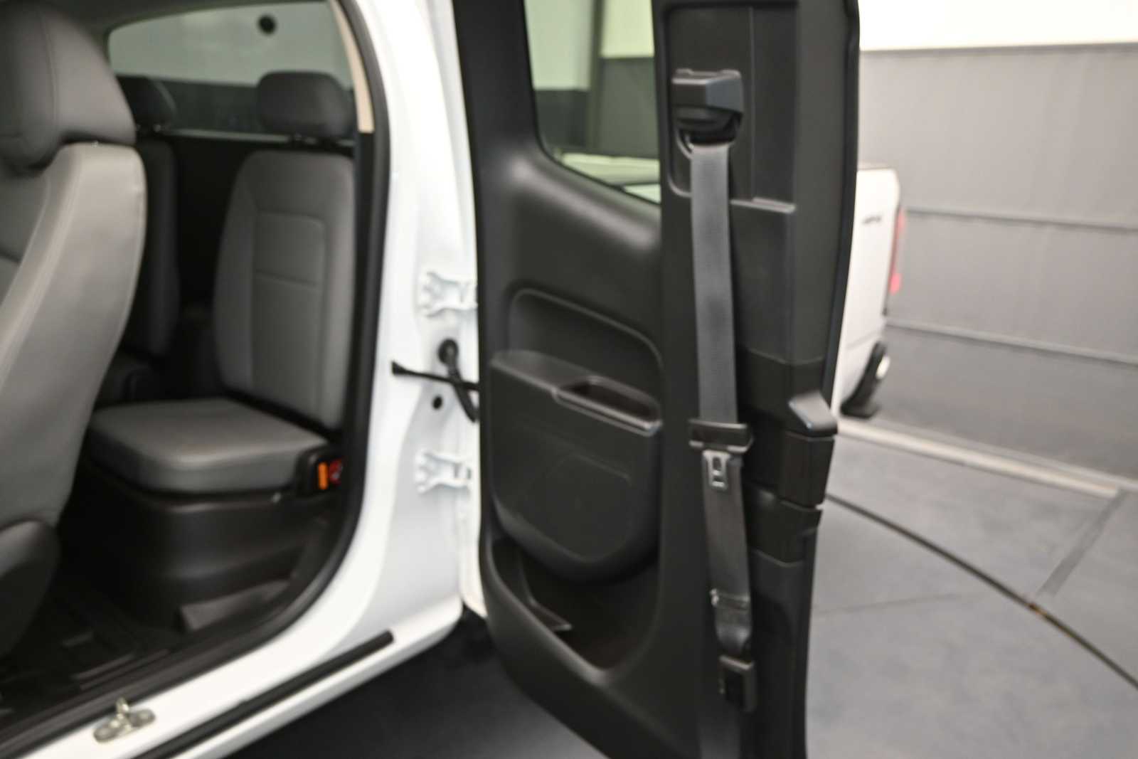 2022 GMC Canyon Elevation Standard