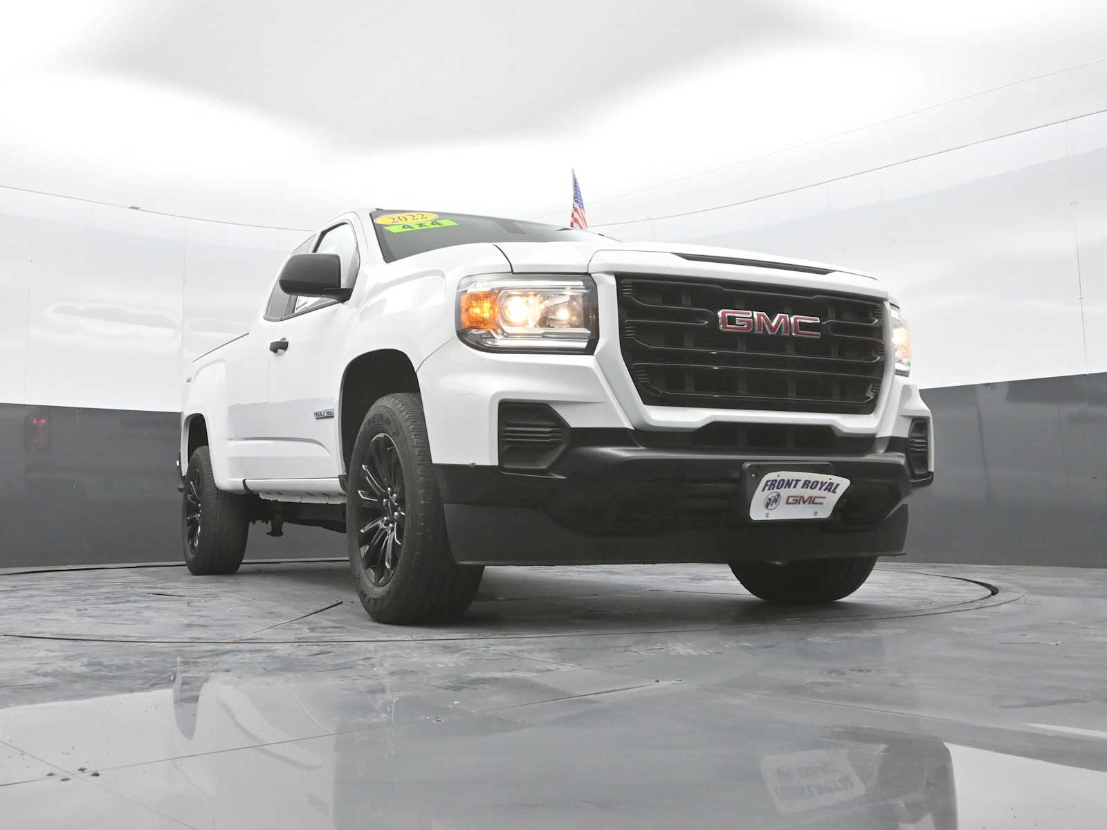 2022 GMC Canyon Elevation Standard