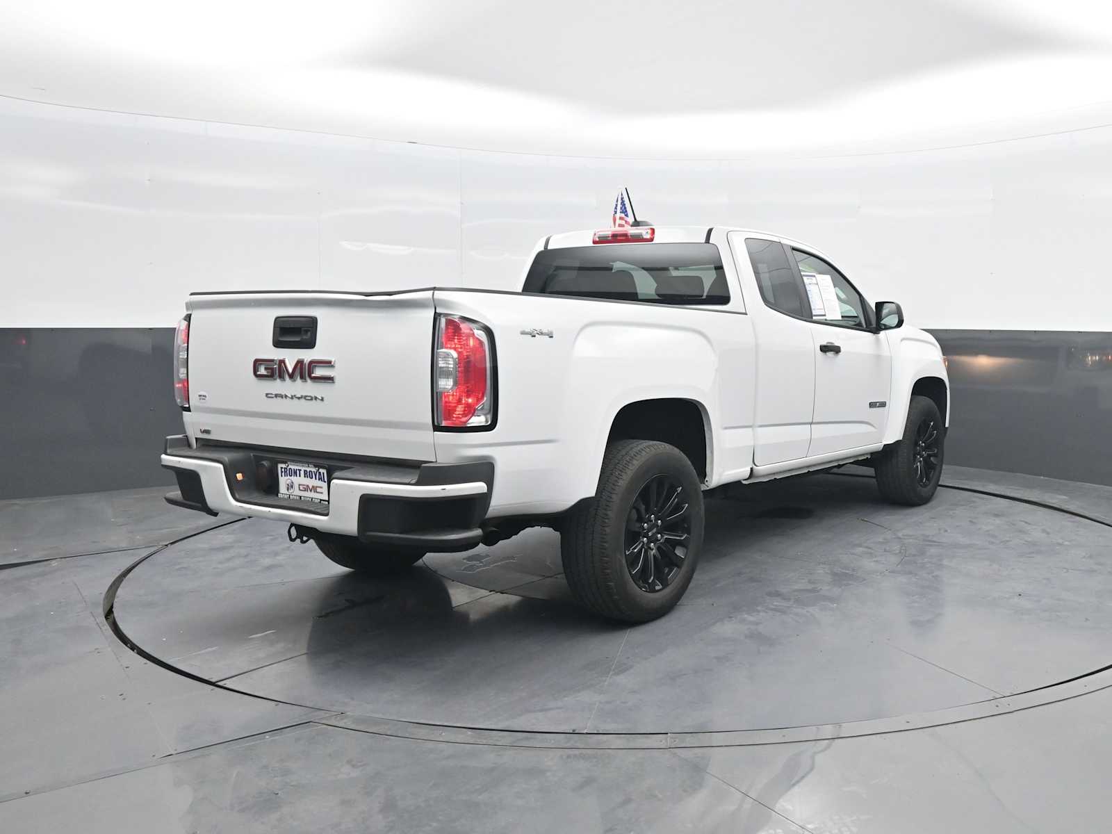 2022 GMC Canyon Elevation Standard