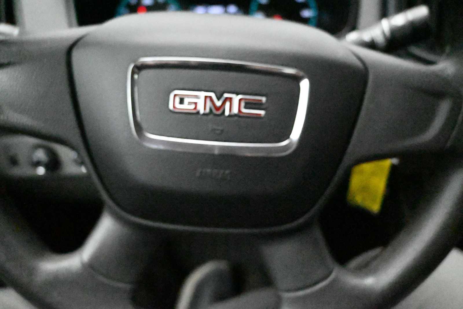 2022 GMC Canyon Elevation Standard
